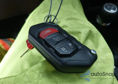 2024 Jeep Wrangler 4Xe Summit 4Xe z USA, uszkodzony, nr VIN 1C4RJXU61RW144419